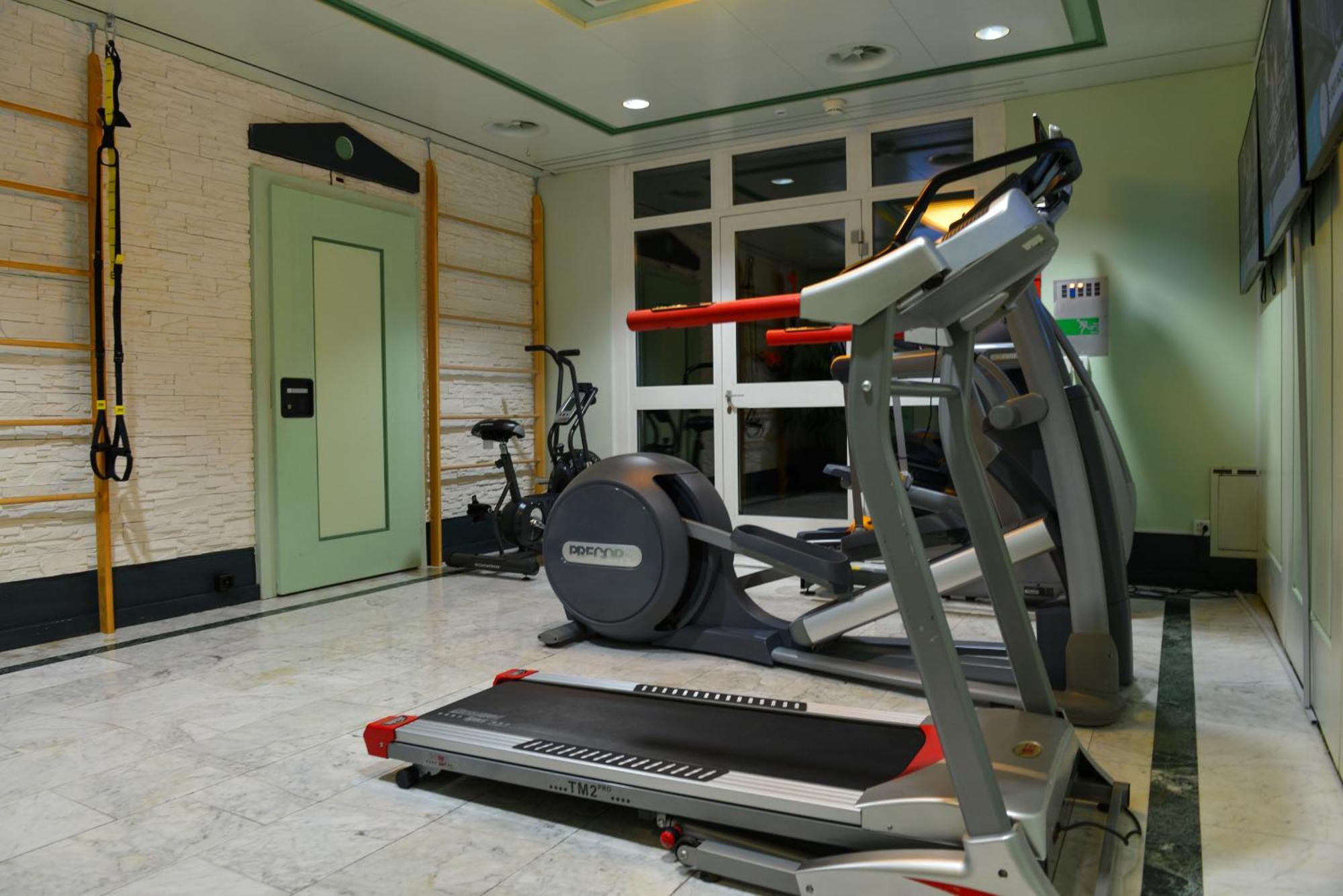 Seehotel Riviera At Lake Lucerne Gersau Εξωτερικό φωτογραφία