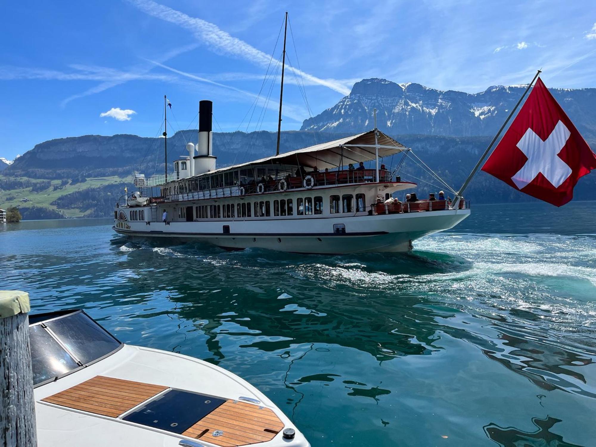 Seehotel Riviera At Lake Lucerne Gersau Εξωτερικό φωτογραφία